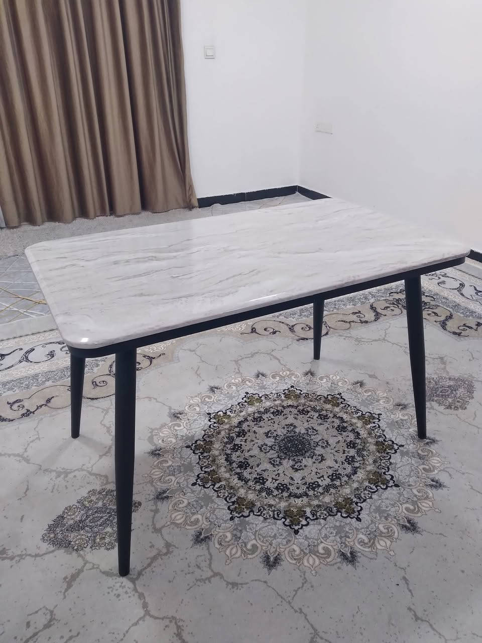 السلام عليكم أغراض استخدم قليل جدا للبيع حي الجامعة للإستفسار ***********
