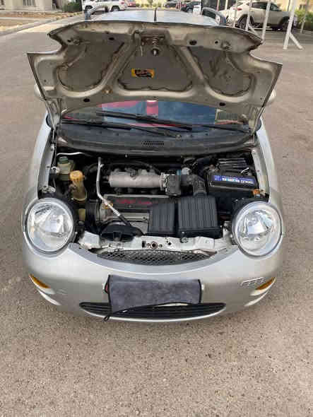 السلام عليكم سيارة كيو كيو ٢٠١٢ تخم تاير جديد صدر امامي خلفي جديد دواخلها نضيفه مكينه بلاديه كهربائيات كلها شغاله السعر ٣٣ وبيهة مجال بصيط *********** مكلف بل بيع هاذ رقم. صاحب السياره
