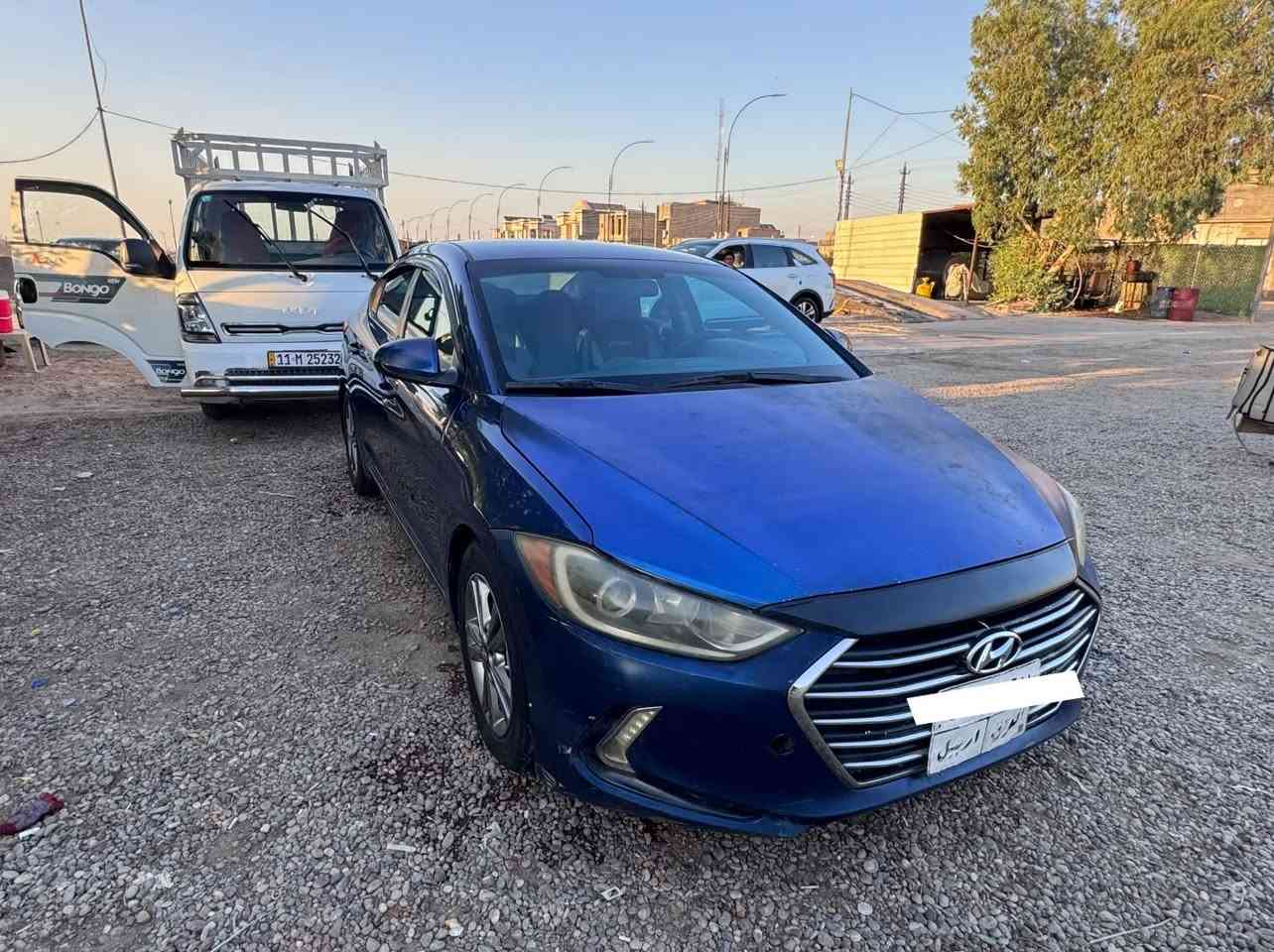 النترا 2017 امريكي
ماشية 193 الف ميل ومبدل مكينة جديدة مال حاوية
مواصفات SE 
محرك 2000 دوش
كير AT صدر جديد خير من الله
تخم تاير 
تبريد ثلج
مابيها نقص جاهزه
حادثها قطعه وحدة بنيد فقط وبيها بارد بلباب لخلف لسايق واضح بالصور بعدني ممسوي مو قوي 
السعر 122
رقم اربيل 
مكاني بغداد ابو غريب 

واتساب ***********
