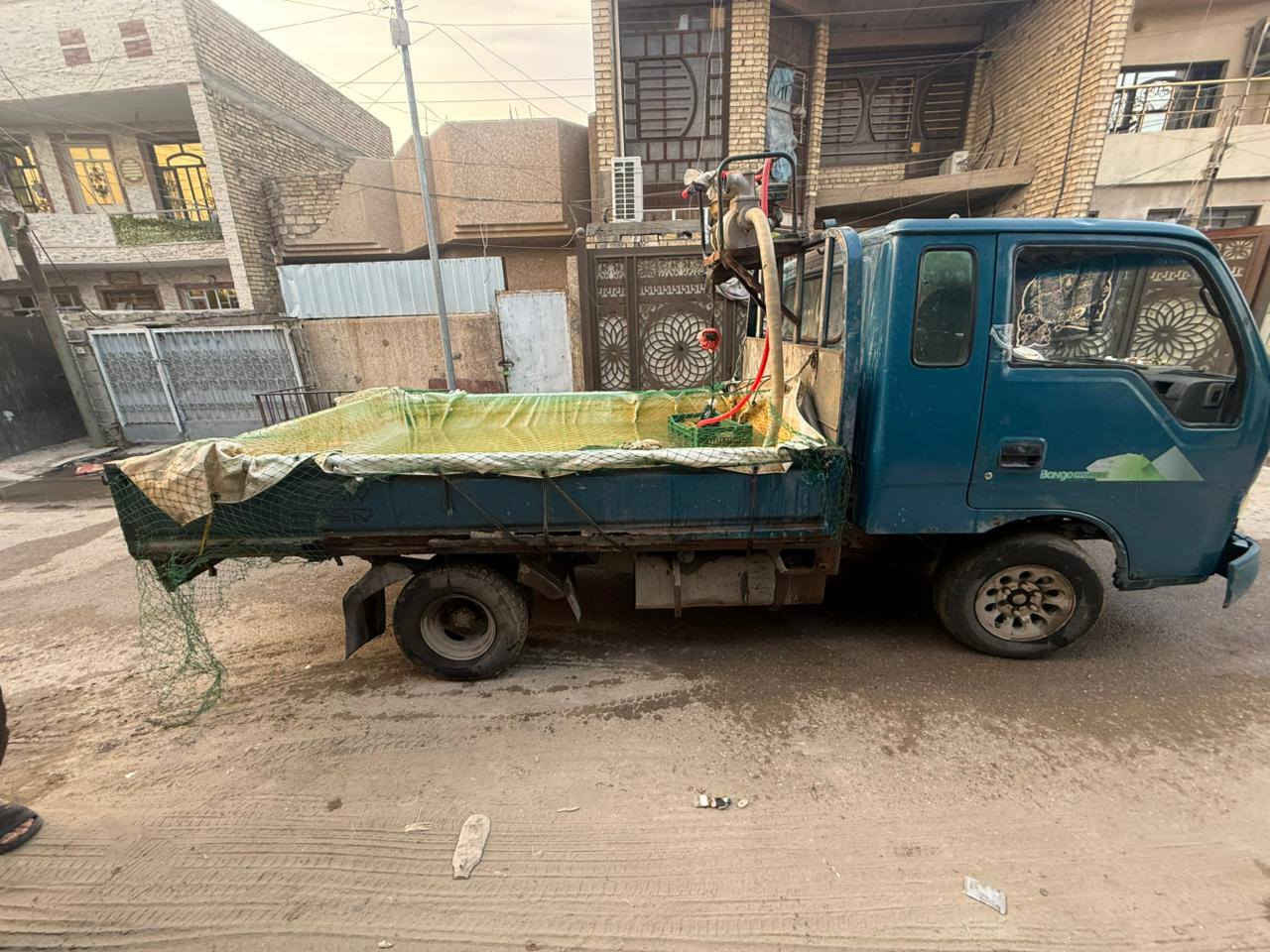 إسلام عليكم شباب كيه فنتيره قلاب 2002 البيع كير محرك وشاصي مكفولات نواقصه جام مال بابين وصدر مالته وستيرن مشط مله ورادله تخم تيرات أمامي فقط تبديل ونضافته كدامكم وتحول ثاني يوم احولك سنويه بسمي سعر ٥٥$بيه مجال لطيبين هاذه رقمي  /***********    المكان بغداد الدورة
