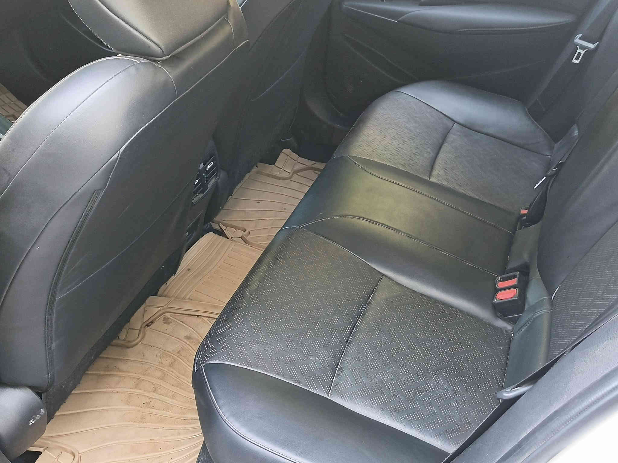 كورلا  S رقم بغداد  ماشيه       80000
فول موصفات 
موصفاتها
كشنات جلد
١-بصمة ابواب وتشغيل
٢-عدادات دجتل 
٣-فول زنون ولد نهاري 
٤-شباك بيانو بلاك
٥-اناره داخليه led
٦-فتحه سقف تنته
٧-شاشه جبيره وكامره اصلية دواره 
٨-فول تحكم ستيرن 
٩-رادار تحديد المسار ورادار مانع اصطدام 
١٠-فول انظمة سلامة ٨ ايرباكات واي بي اس 
١١-تبريد بيانو قطعتين 
١٢-شاشة عطلات
١٣-اربعة ويل كبب حجم ١٧
١٤-مرايه وسطيه اوتو دم 
١٥-بك لايت led 
١٧-مانع انزلاق
١٨-انظمة قيادة
‏١٩-Ev مود  
٢٠-اوتو هولد 
٢١-هاند بريك دكمة
٢٢-حساس ضغط الاطارات
سيارة  نضيفة السعر ١٤٢
الملحقات

بصمة عدد٢
سماعه JBL عدد٦
تغليف جام حراري 
تغليف كامل PPF كامل ماعدا باب خلف السايق مبدل

العنوان بغداد 
***********
