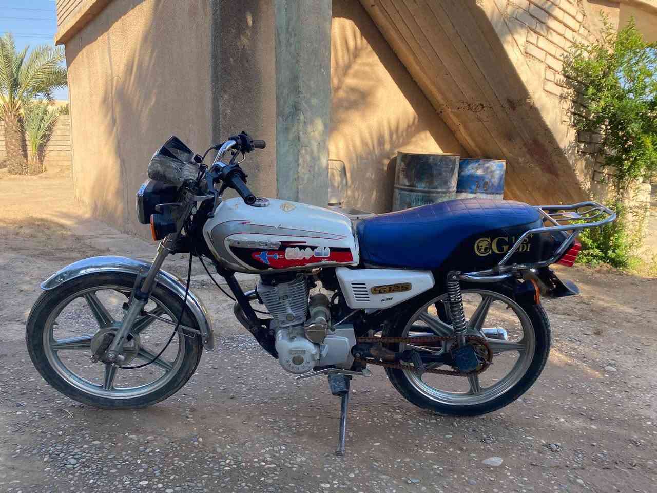 دراجه سافان 2020 للبيع
كهربايات كلها شغاله محرك مفتوح  السعر 270 وبي مجال
***********
