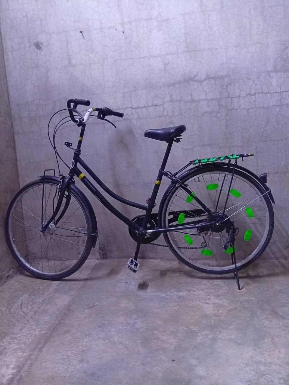 بايسكل للبيع كل عيب مابي شرط تايرات جديد كير و حساس سعر 85بي مجال مكان كركوك


**إذا كنت صاحب هذا الإعلان وتريد حذفه لأي سبب، رجاءا أرسل رسالة إلى الدعم الفني**