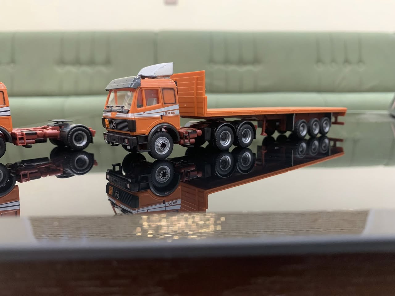 Mercedes benz          1/87


**إذا كنت صاحب هذا الإعلان وتريد حذفه لأي سبب، رجاءا أرسل رسالة إلى الدعم الفني**