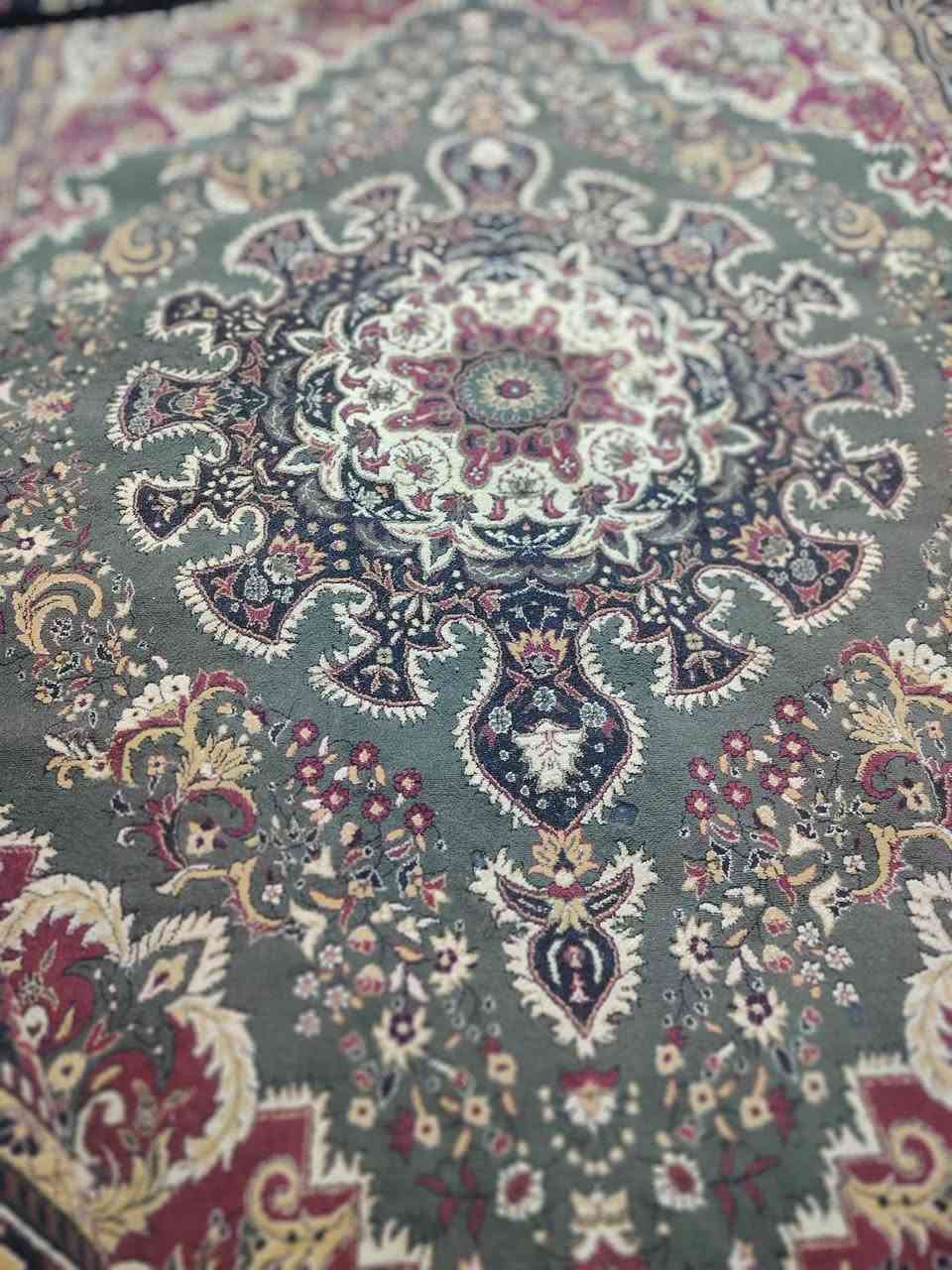 محفوره 4×3 نظيفه مكاني سومر
سعره 40 يفيده يدخل خاص ***********
