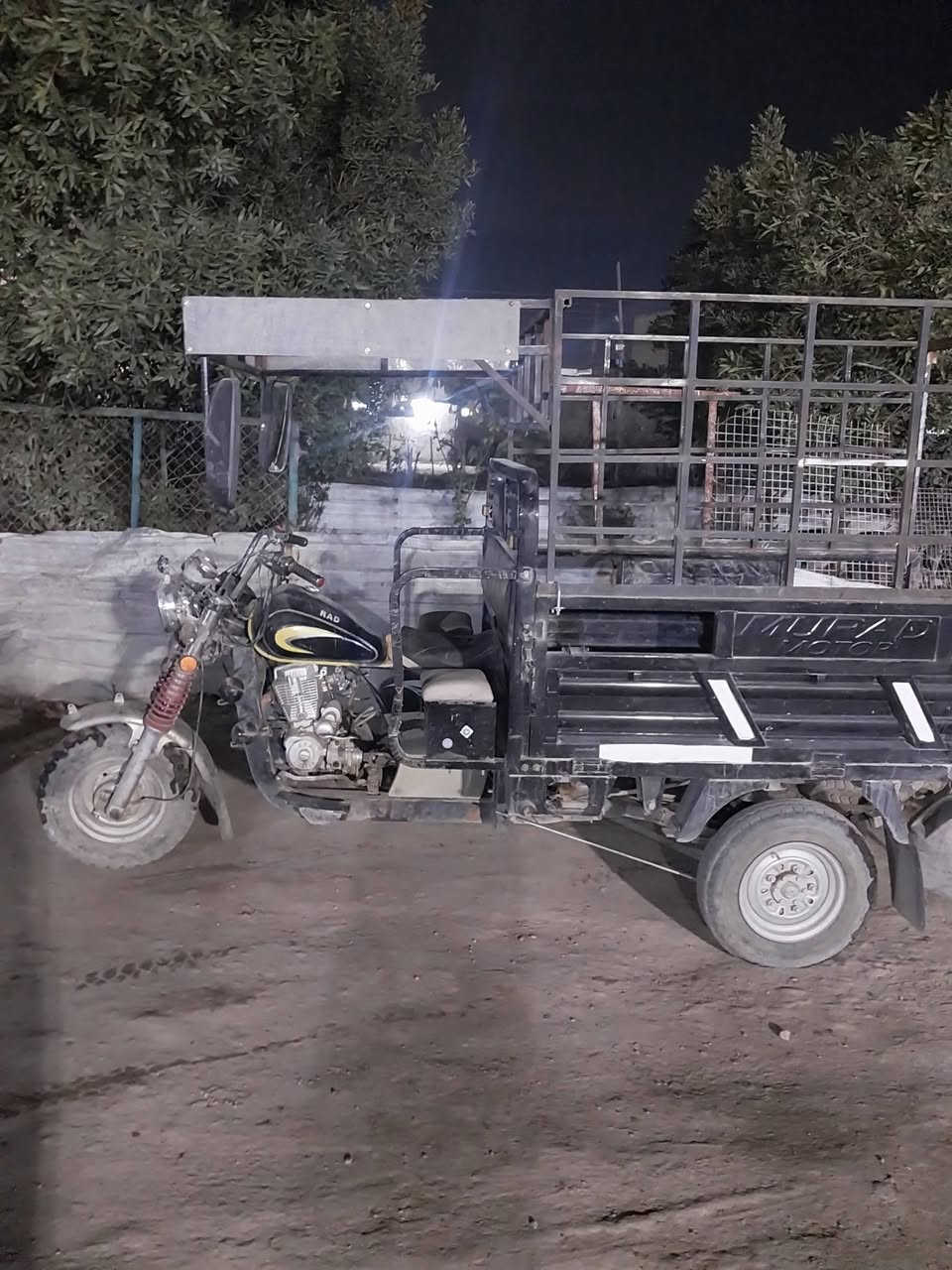 ستوته مراد شماليه مديل 20جبليه كهربائيات كامله نكره سلف جاهزه للشغل نضيفه لا خياس ولا ضربه محرك 200مامجفته محركها مديل 24 السعر مليون وستميه المكان بغداد سبع البور الستفسار ‏‪0781 216 7401‬‏ واتساب موجود
