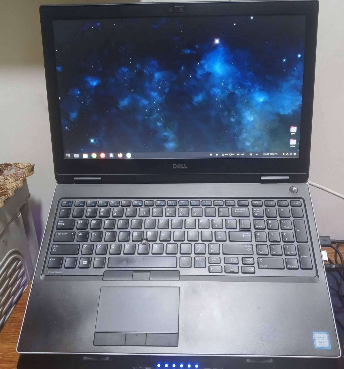 للبيع لابتوب 
الموديل: Dell Precision 7540
المعالج: Intel Core i7-9850H 
الرام: 16GB DDR4  
التخزين: NVMe SSD Samsung  سعة 512GB 
كرت الشاشة الخارجي: NVIDIA Quadro T2000 Max-Q — VRAM 4GB — Power Limit 60W
كرت الشاشة الداخلي: Intel UHD 630
الشاشة: " ( 15.6") — دقة FHD 1920×1080 — 60Hz
650 الف  
مكاني بغداد


**إذا كنت صاحب هذا الإعلان وتريد حذفه لأي سبب، رجاءا أرسل رسالة إلى الدعم الفني**