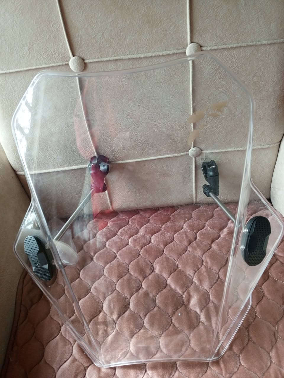 سلام عليكم غراض للبيع شتريد موجود كاوسكي تي ماكس صلنصات كفرات يدات قبضات شتريد موجود  العنوان بغداد الحسينية مال راشدية رقم ***********
