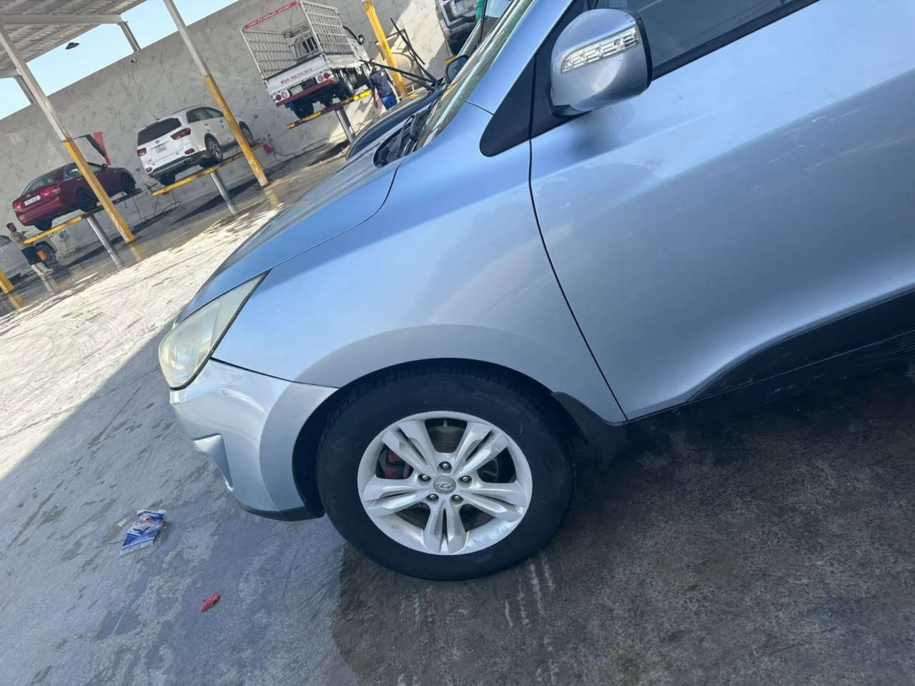 السلام عليكم 
توسان 2013 خليجي باسمي رقم بابل الجديد بيها صبغ جاملغات وبنيد اثر جراد بدون حادث 
مكان السياره بابل /مسيب 
السعر 124 وبي مجال
للاستفسار ***********
