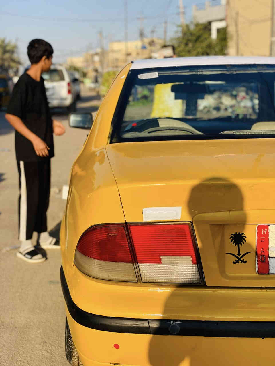 سمند موديل 11 للبيع كير ومكينه جدد المكينه ستوهة مجفته بعدهة عله السحك تخم تاير جديد ابو خط الابيض كهربائيات كلهة شغاله صدرهة حلو دواخل جدد 
المكان بغداد مدينه الصدر 
السعر 28 وبيهة مجال 
الرقم ***********
