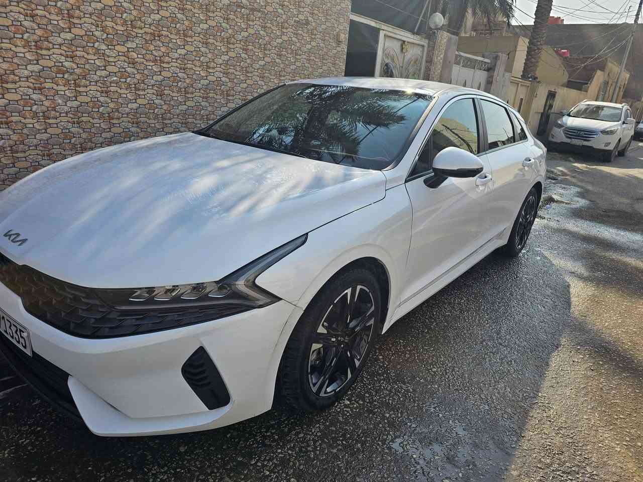 كي ٥ موديل ٢٠٢٢ رقم اربيل لون ابيض رادار امامي وجانبي 
تشغيل عن بعد
 توقف ذاتي 
قيادة ذاتية 
ماشية ٢٨ الف مايل 
جاملغ الامامي تبديل والباب مصبوغة 
وارد امريكي محرك ١٦٠٠ تيربو 
السعر ١٧٠ وبيه مجال تعال شوف السيارة وتدلل
السيارة موجودة بالنجف 
***********

