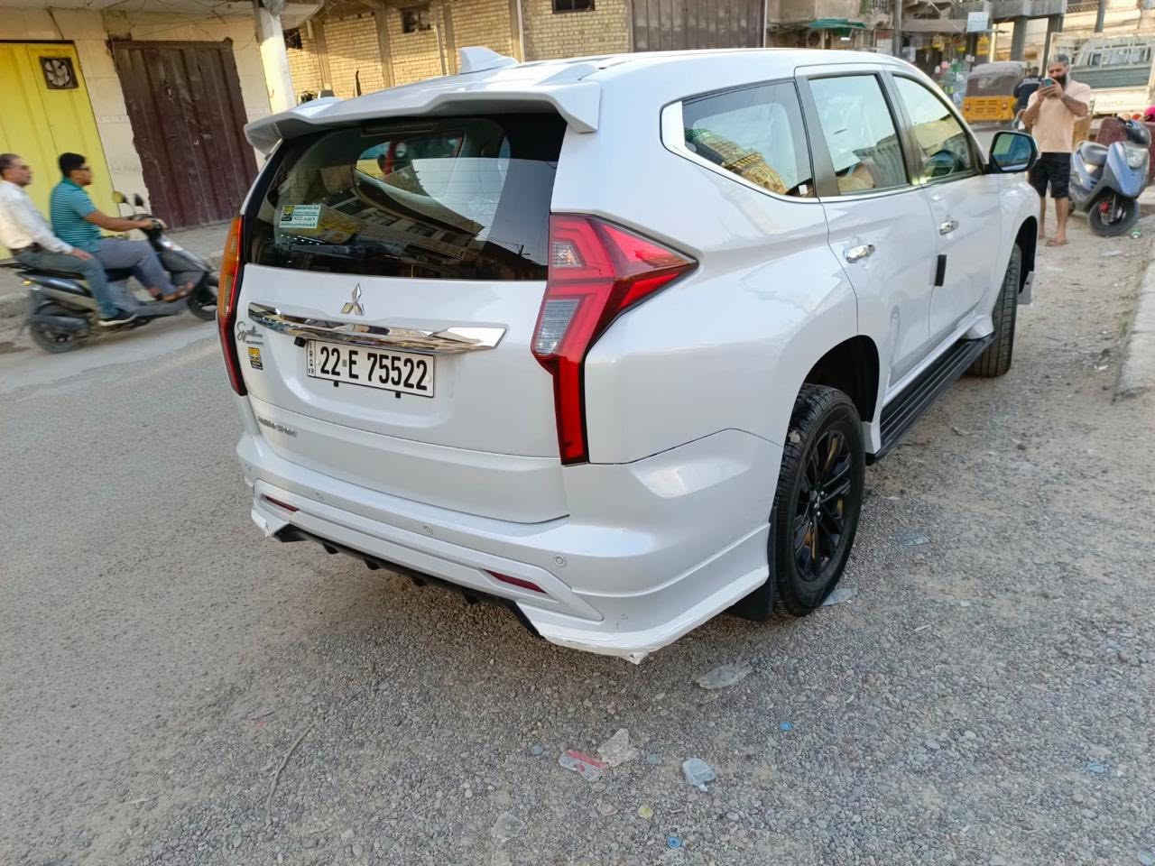 فول مواصفات 6 سلندر سيلاد 7 راكب
فول فول مواصفات شاشة كبيرة لمس كاميرا حاسة رادارات كشن جلد كشن كاراباي بصمة تشغيل عن بعد تحكمات ستيرن بلتوس اوكس كار بلي أوتو ستوب للتحذيرات تبيرد مركزي تحديد سرعة محرك 6 سلندر فورويل سيلاد فتحة 
فول  ما عده الكشنات مو كهربائي 
محرك كير واير بشرط مامفتوح 
سيارة حيل نظيفة كلشي عل بلاد جديد 
سنوية هزة كلشي جديد مدفوع لـ
باسمي السنوية بشرط تحويل وغرامـة
سيارة مابيـها دينار مصرف كامل من كل نواحي
سيارة جديدة جدا فقط بيها بارد شبر بلباب الخلف السايق  
رقم ***********
السعر230مكاني بغداد مدينه الحريه
