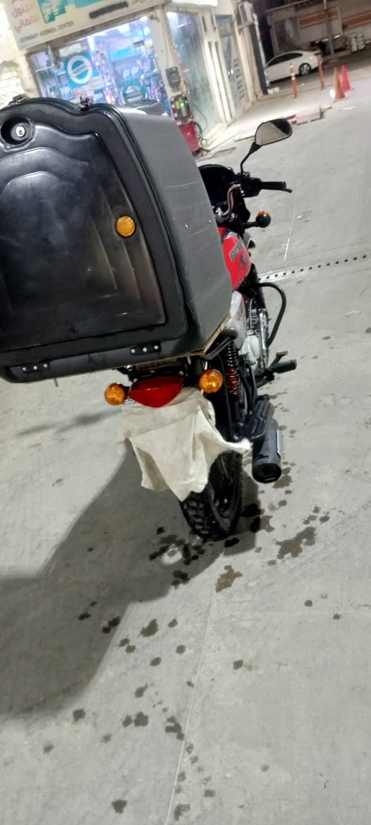 السلام عليكم درجة بوكسر جديده امرقمه انكليزي كلهه شغاله الدراجه ما مشتغله دلفري استخدام شخصي السعر1800بيهه مجال المكان بغداد تقاطع النهروان *********** بغداد, العراق
