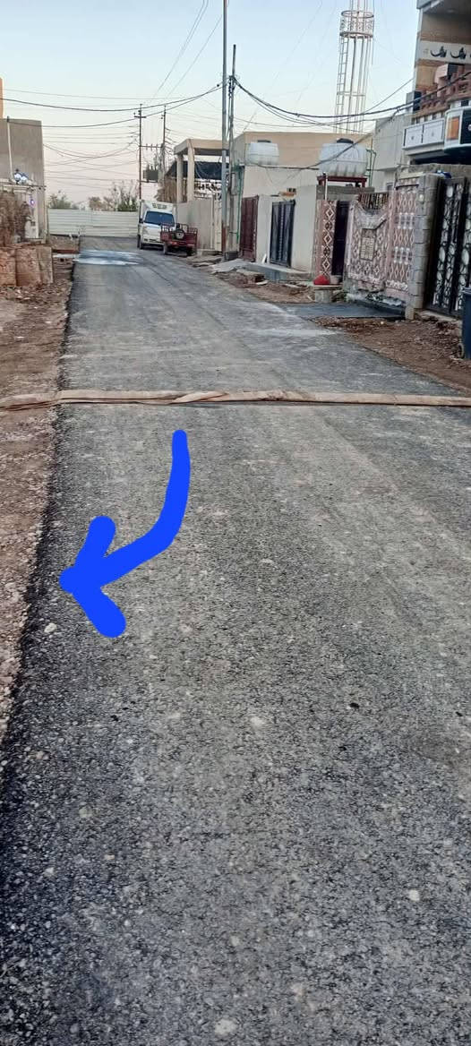 سلام عليكم قطعه ارض البيع
المساحه 100 متر خدمات كامله ماء كهرباء تبليط
العنوان الراشديه المراسمه فرع جامع الرقيب سند ٢٥ 
الاستفسار خاص او ***********
