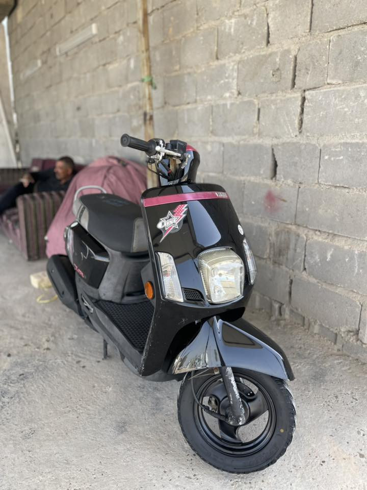 السلام عليكم دراجه بوليس لبيع كفاله عامه ختم واحدد الدراجه صارله شهرين من نازله من الرمبه الوصل موجود الرقم ***********
