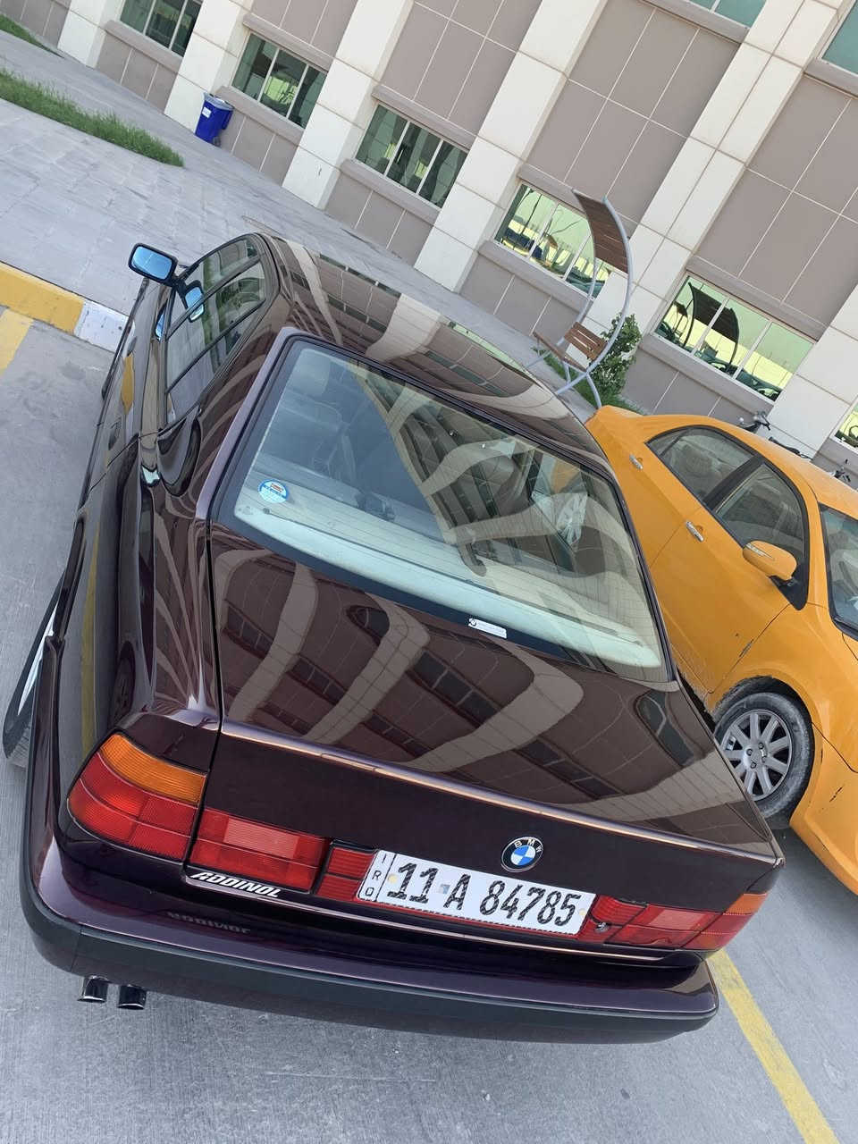 السعر    75 وبيها مجال قليل
525

مسكر عدل موديل 91
مكانها بصرة 

مصبوغ عام بدون حادث  بيها ضربة خفيفة بالجاملق الخلفي گد 4 اصابع الله شاهد 

لون كرزي

تبريد تدفئة بشرط

داخل بيجي كهرباء

فتحة سقف

بردة خلفية

كومبيوتر

تغليف سقف كنتاره

گير مكينه بشرط

بدون خياس حتى حجر البيئة موجود

راعيها بالفلوجة 

سنويتها نهاية ال 26 

***********
