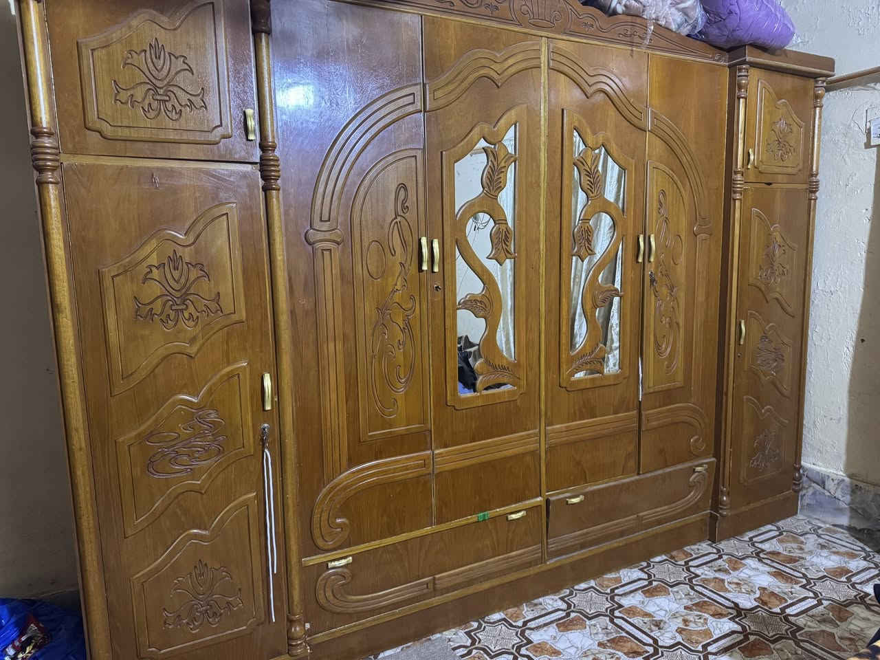 🔴 للبيع – غرفة صاج عراقية درجة أولى 🔴
غرفة صاج تفصال محلي عراقي

✔️ درجة أولى

✔️ مستخدمة استعمال خفيف

✔️ بحالة جيدة جدًا

✔️ طابقين (فخمة ومناسبة )

💰 سعر الشراء: 3,000,000 دينار

🔥 سعر البيع: 1,300000 دينار فقط

فرصة ممتازة لمن يبحث عن الجودة والسعر المناسب

📍 السعر قابل للنقاش البسيط للجادين

مكان الغرفة /بصرة /كرمة علي

📞 للتواصل والاستفسار مراسلة خاصة أو اتصال

***********
