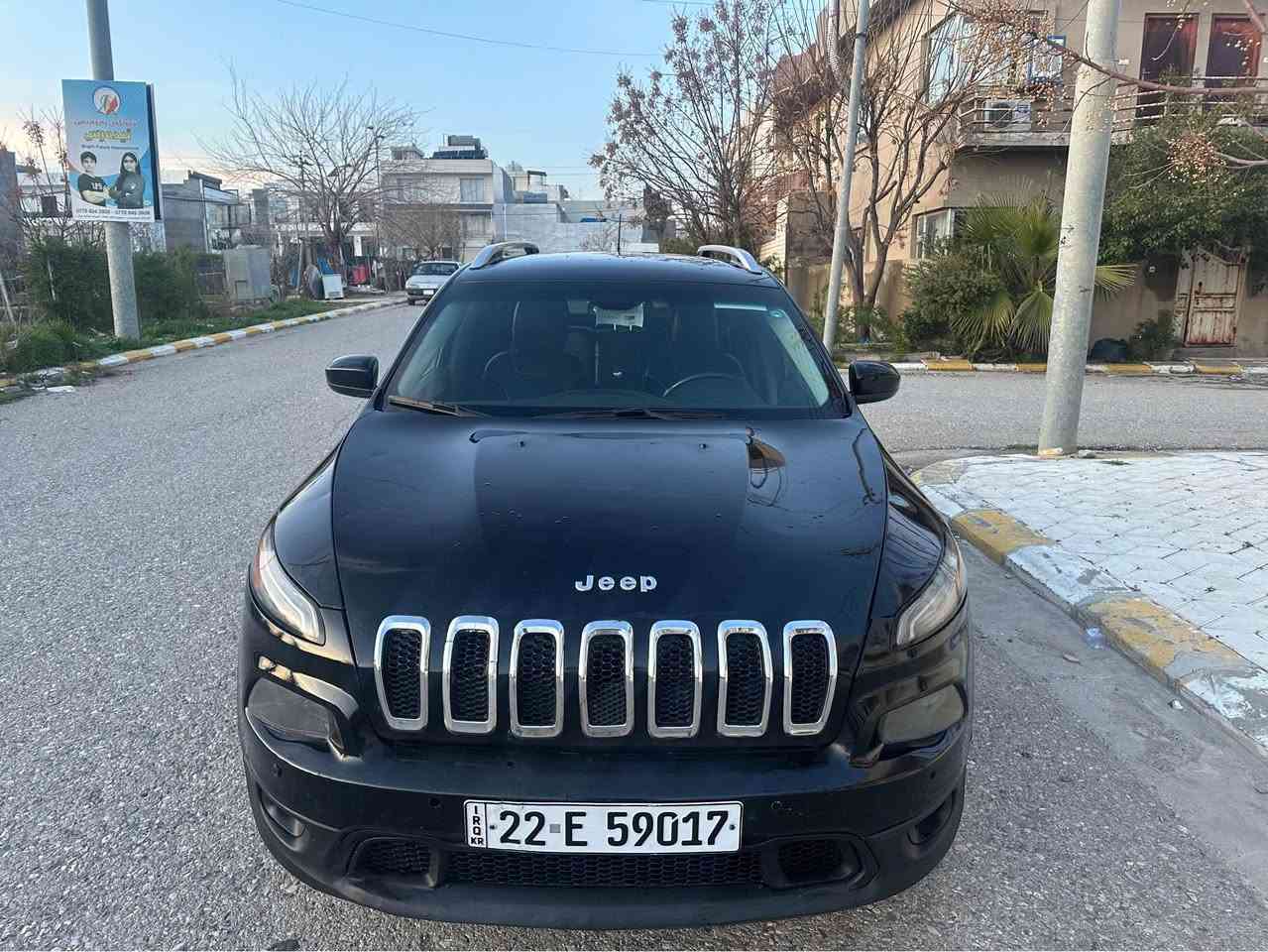 جيب چيروكى 2019سعر100$شوين سليمانى 
چوارپارچه ونيوى بوياغه گيرو مه كينه به شه رت 
جلد كوشن كاره با به سمه تحكوم سوكان شاشه 
تحويلو غرامه به شه رت سه نه وى تازه يه 
***********vaibar
***********watsap السليمانية, العراق
