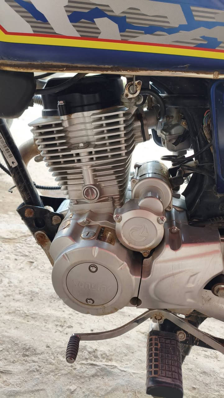 دراجه سيفان للبيع سعر 625او بيهة مجال شلعه  شغاله من كلشي كهربائيات او محرك 200ccمكفول من فوك ليجوه او لونه مميز حلو مرتب مكان ديالى الخالص الرقم ***********
