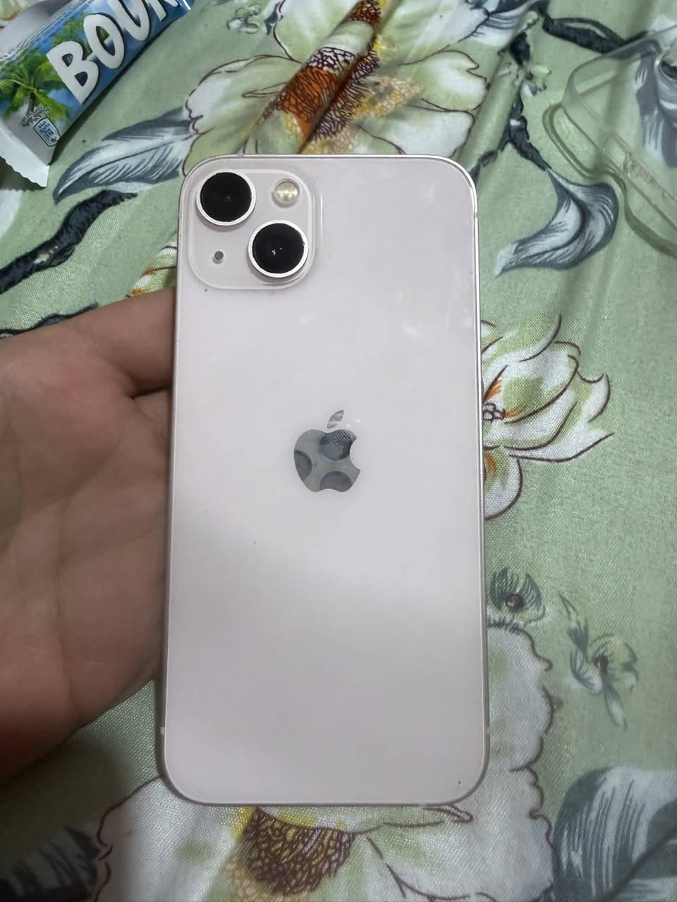 ايفوان 13عادي مستخدم بطاريه 74مبدل شاشه اصليه من ابل سعر 350وبي مجال ***********
