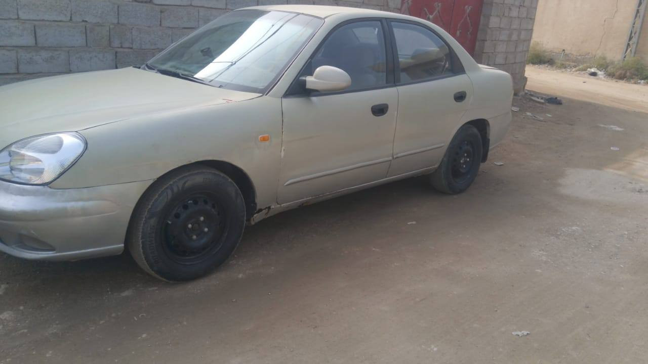 السلام عليكم من رخصة مدير الكروب دايو نوبره مديل 2000مكينه مسكر كير عادي تبريد تخم تاير بلاديه السيارة حلو رقم نجف جديد مداور ثاني يوم. السعر 45وبيه مجال الشراي ***********
