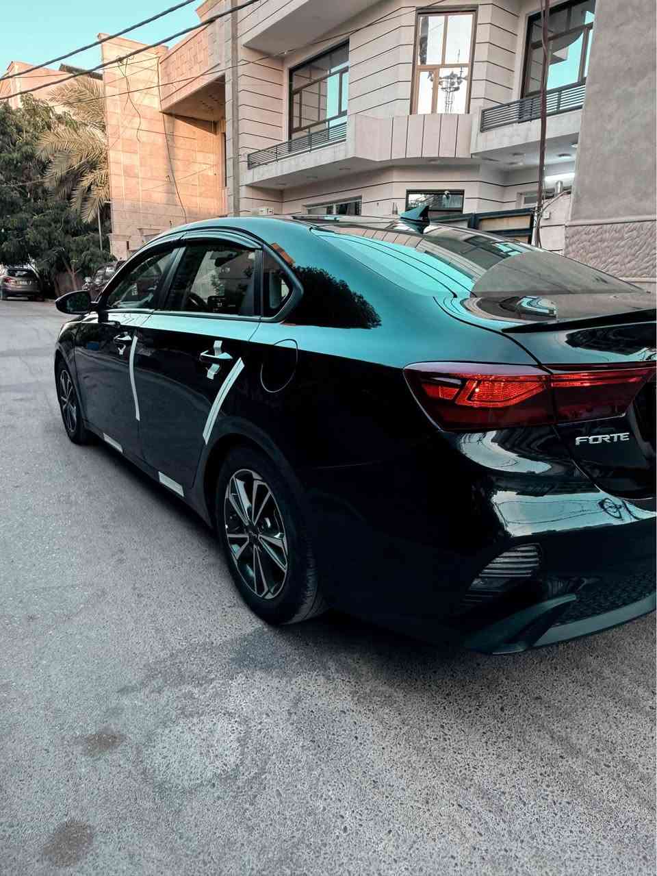 📣اللهم صل ع النبي 
 للبيع او المراوس بسعر مناسب جدا
🔰 كيا فورتي 2024  ***********

🔘 رقم بغداد تحويل مباشر بإسم المالك
 
🛞 ماشية 32 الف كيلو مو ميل 

🟠 المواصفات
• شاشه كبيره تاج سكرين مع كار بلي 
• ⁠تحكم ستيرن جهتين 
• ⁠ويل كب كروم بلادي 
• ⁠تحديد مسار
• ⁠كامره داش كام امامي 
• ⁠رادار امامي 
• ⁠اوتو ستوب 
• ⁠محرك دوش 2000
• ⁠تبريد جيد جدا 
• ⁠كامره دواره 
• ⁠كروز سرعه مع قياده ذاتيه 

💢 ضرره باب السايق مع الباب الخلفي. تبديل بدون دواخل   

📍 مكان السيارة بغداد  

☎️ رقم صاحب السيارة متوفر واتساب
*********** 

‏🔴 لمعرفة التفاصيل اكثر اتصل نت بغداد, العراق
