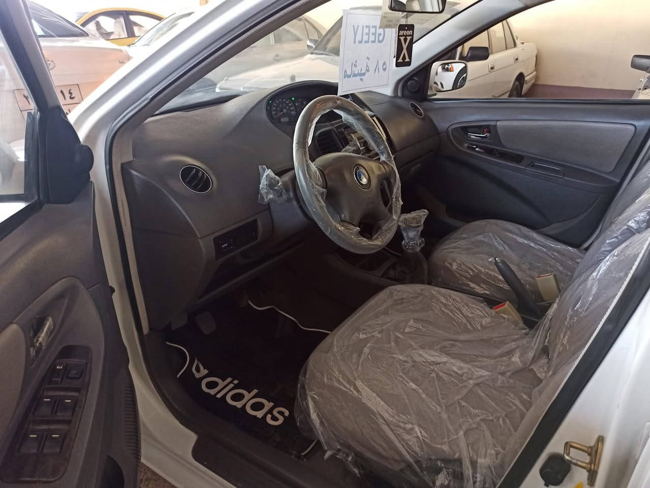 جيلي mk  ماشية 80 بلا صبغ بلا ضرر مكينة 15مامفتوحة لاصرف ولانفخ تبريد شغال ثلج موديل 2012 ...ويل كب...جامات كهرب...الشرعي بالموصل تحويل مباشر... السيارة بلادية  جديدة ...السعر النهائى60 للاستفسار ***********
