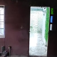 دار للايجار سبع ابكار مقابل مطعم قصر الشام يحتوي على غرفة وهول ومطبخ و...