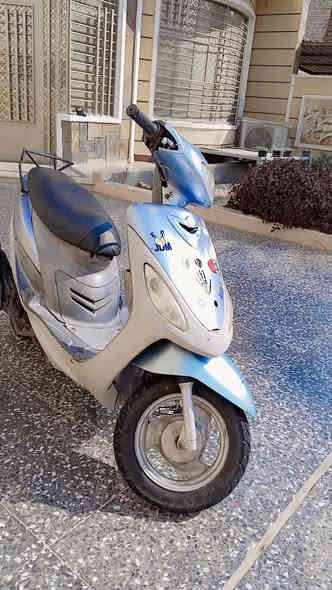 سلام عليكم 
ماكس منغولي للبيع الدراجه نضيفه كفراتها اصليه  أوراقها موجوده الدراجه جاي امشي بيها وطفت ما اعرف شبيها 
وما اخذتها المصلح الدراجه أبيعها علا حطتها  السعر 275وبيها مجال المكان بغداد  الاتصال ***********
