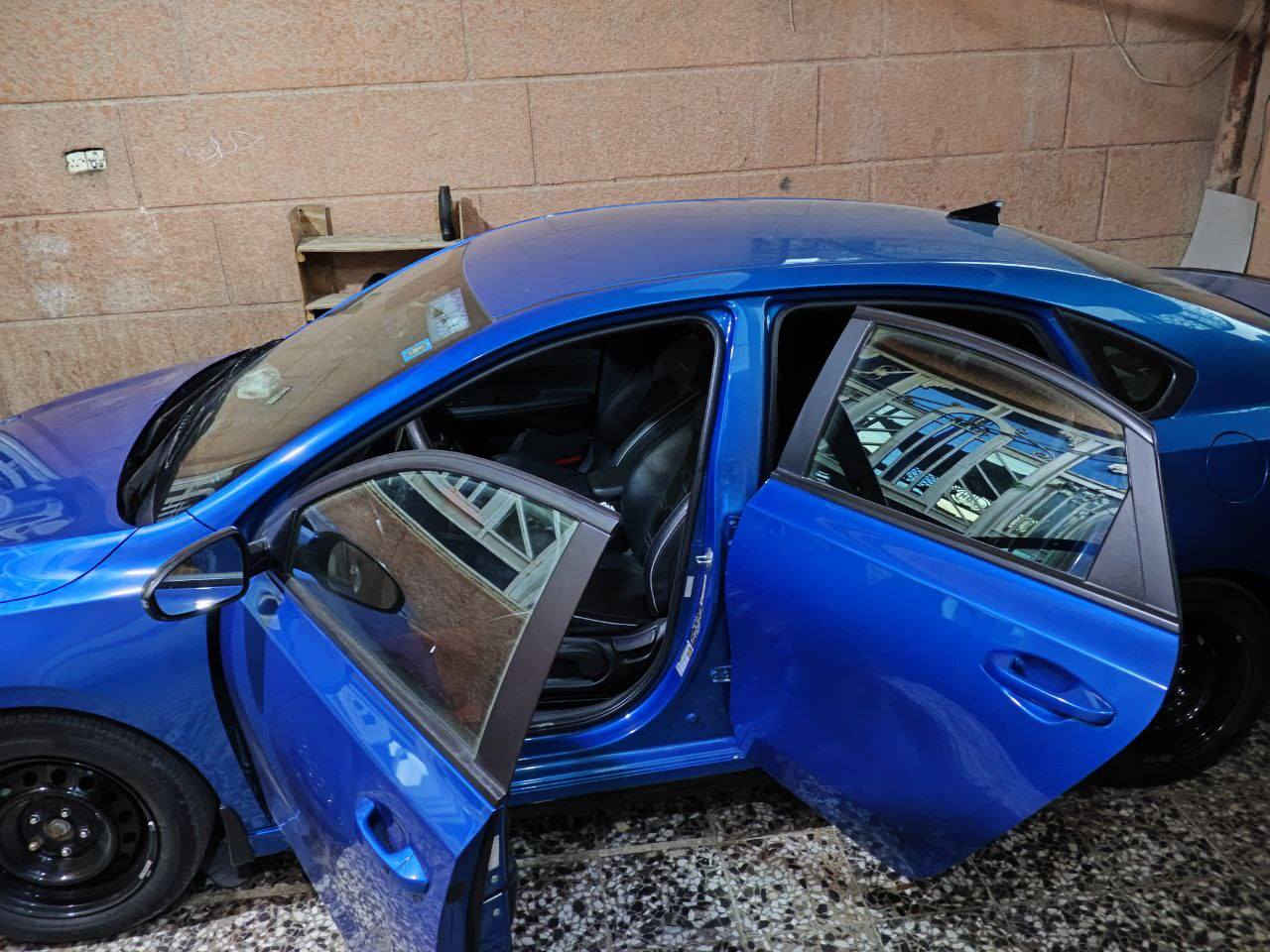 كيا فورتي 23 بيه صبغ 3قطع بدون. دواخل ماشيه 40 رقم بغداد. سعر 140 سياره جديده ***********
