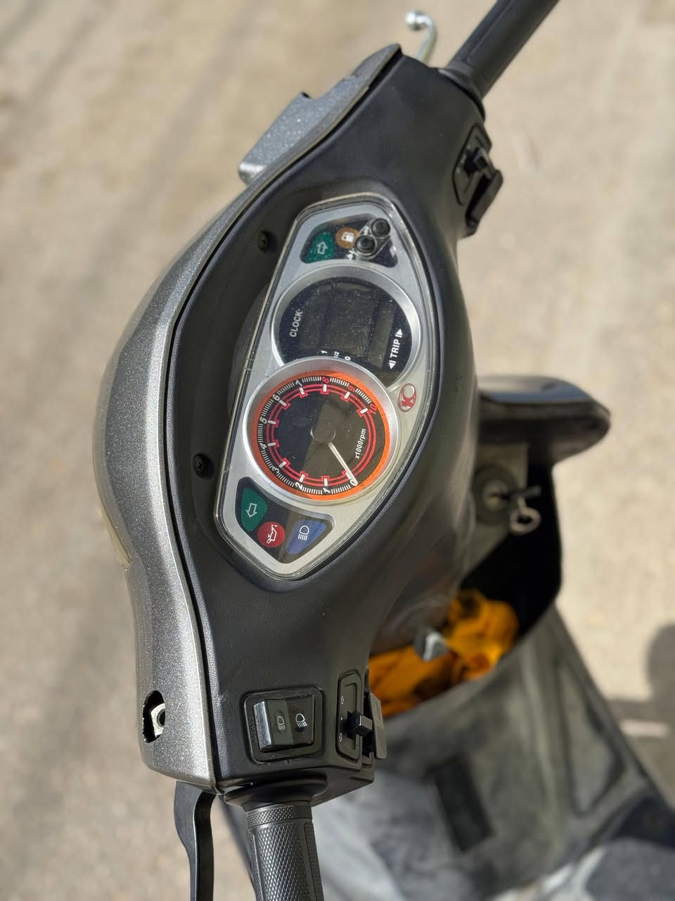 دراجه كامكو جي 4 للبيع
الدراجه حاويه وجديدة حيل محرك مامفتوح
تشغيل نكرة سلف كهربائيات كلها شغاله الدراجه مال حاويه تجي تفحص وتقتنع ابيعك الدراجه احلا من الصور
 السعر خاص  
*********** بي واتساب
