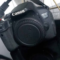 كانون 700D • عدسة 18-55 STM • شاشة قلابه