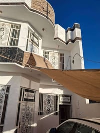 دار للبيع  مثنى خلف الخضراء  بصف ركن مقابيل المدارس   175 متر  طابقين ...