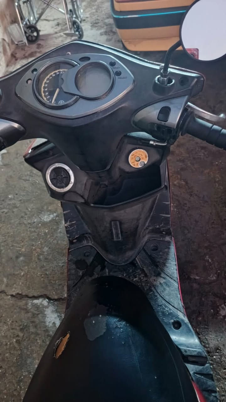 سلاام عليكم دراجه سكنس فحل كابريتر دراجه نضيفه مثل ماوضح بل صوره دراجه نكره بكل وقت سلف وهندر سعر ٥٠٠ وبيهه مجال مكان بغداد البلديات ***********
