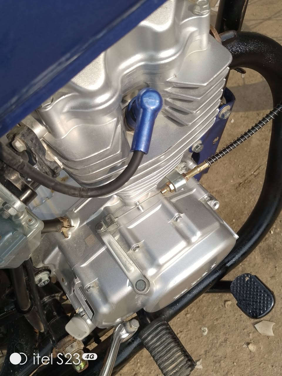 سلام عليكم دراجه نامه للبيع 20025 مكينه ما مفتوحه كلاك بيه رقم شاصي مكاني القاسم 550وبيه مجال اتصال***********
