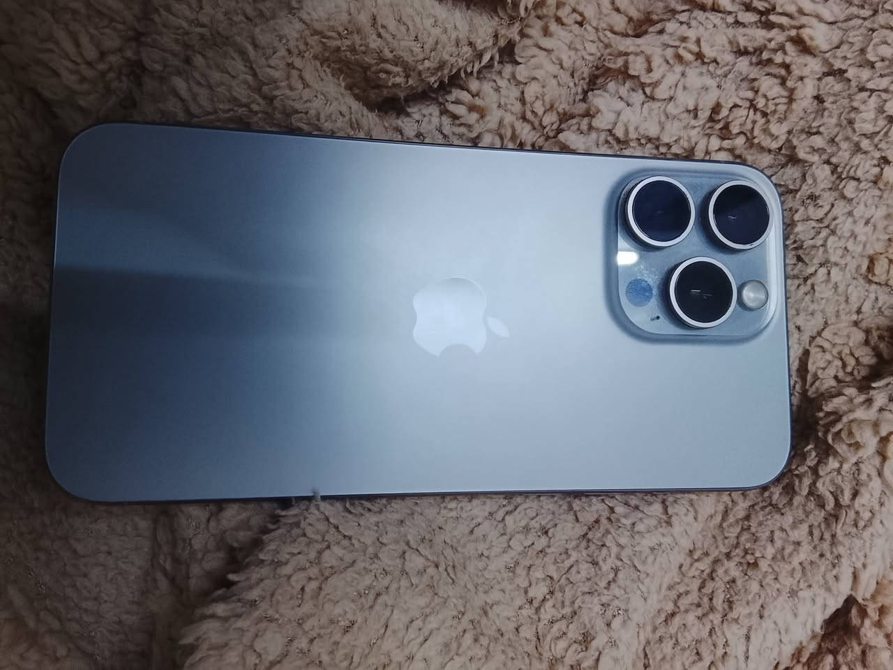 ايفون 15برو ماكس جهاز نضيف ممصلح ولا بي اي ضرر بس شغله كارتون مبي جهاز سعره ب850 وبي مجال قليل


**إذا كنت صاحب هذا الإعلان وتريد حذفه لأي سبب، رجاءا أرسل رسالة إلى الدعم الفني**