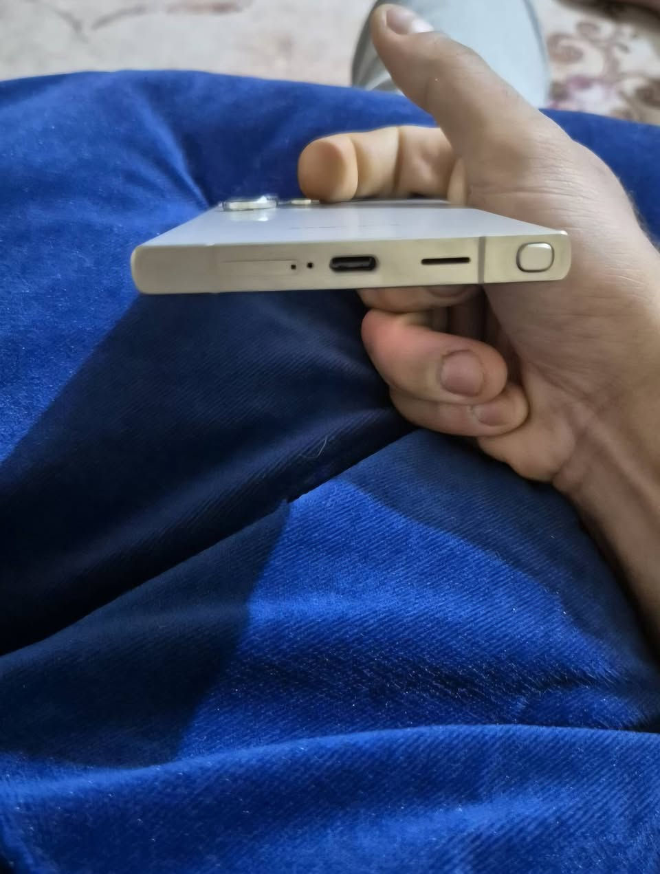 S24الترا ذاكره 512 
كامل ملحقات لجهاز استخدام قليل ونضيف 
وكالة عين لفهد كارت لشاشه 
سعره ١٠٥٠ وبي مجال 
وبي مجال للشراي مكاني بغداد لدوره 
***********
***********
