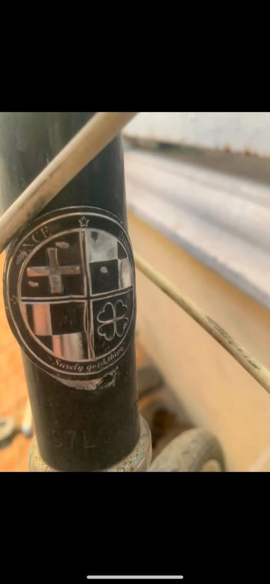 السلام عليكم بايسكل c700 للبيع ياباني اصلي حاوية ختم 2008 سبع نمر سريع السعر 75 وبي مجال قليل


**إذا كنت صاحب هذا الإعلان وتريد حذفه لأي سبب، رجاءا أرسل رسالة إلى الدعم الفني**