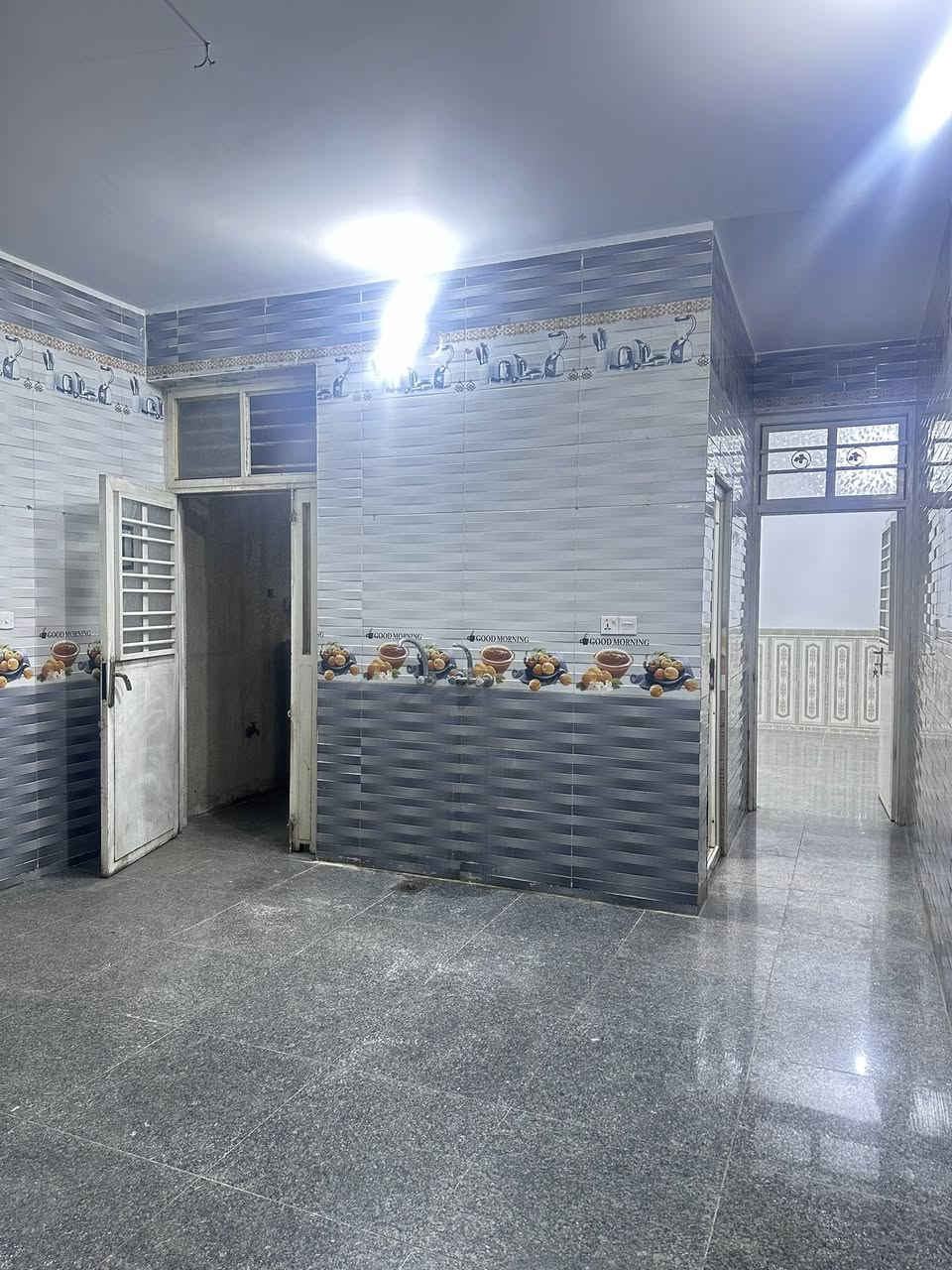 للايجار مشتمل  طابق ارضي في حي اور خلف عمار ابن ياسر مساحة 100 متر
يحتوي المشتمل على خدمات خارجية واستقبال 

وحولي مطبخ وخدمات وغرفة نوم + ترك

ويوجد سخان وماطور 

سعر الايجار    400 قفل غير قابل للتفاوض بدون احراج

للاستفسار :  ***********

مكتب العقابي للوساطة العقارية
