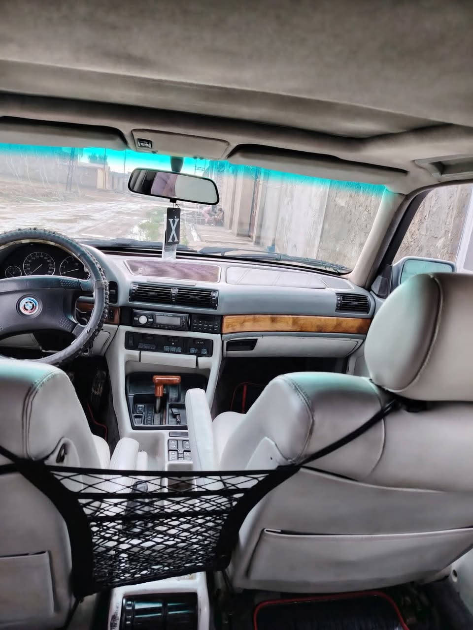 730 فول اوتيماتيك السيارة وضع شركه اسلايت تيات باتري جديد مكينة كير شرط تبريد تدفئه شغال ***********
