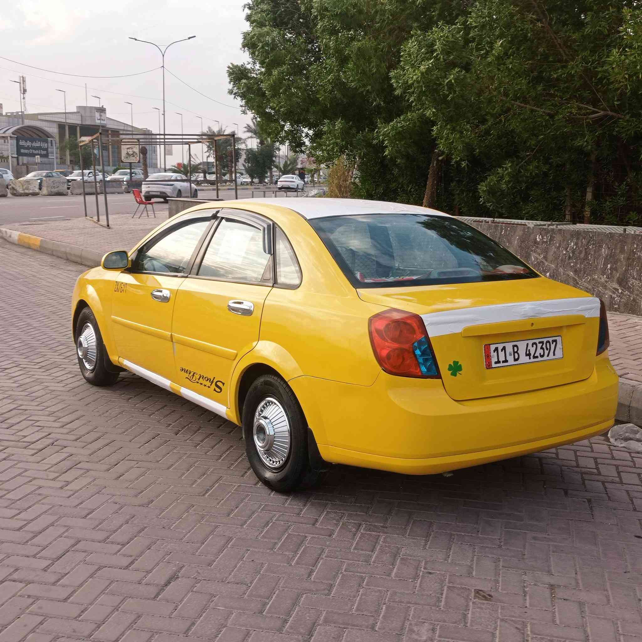 السلام عليكم سياره2011 اوبترا من الشركه العامه سياره بغداد رقم دولي سنويه لل2030 سياره مكينه وكير مكفولات وصدر جديد وتايرات جدد اوتوماتيك رقم بغداد سياره اي نقص ما بيها.   رقم التواصل ***********.  68
