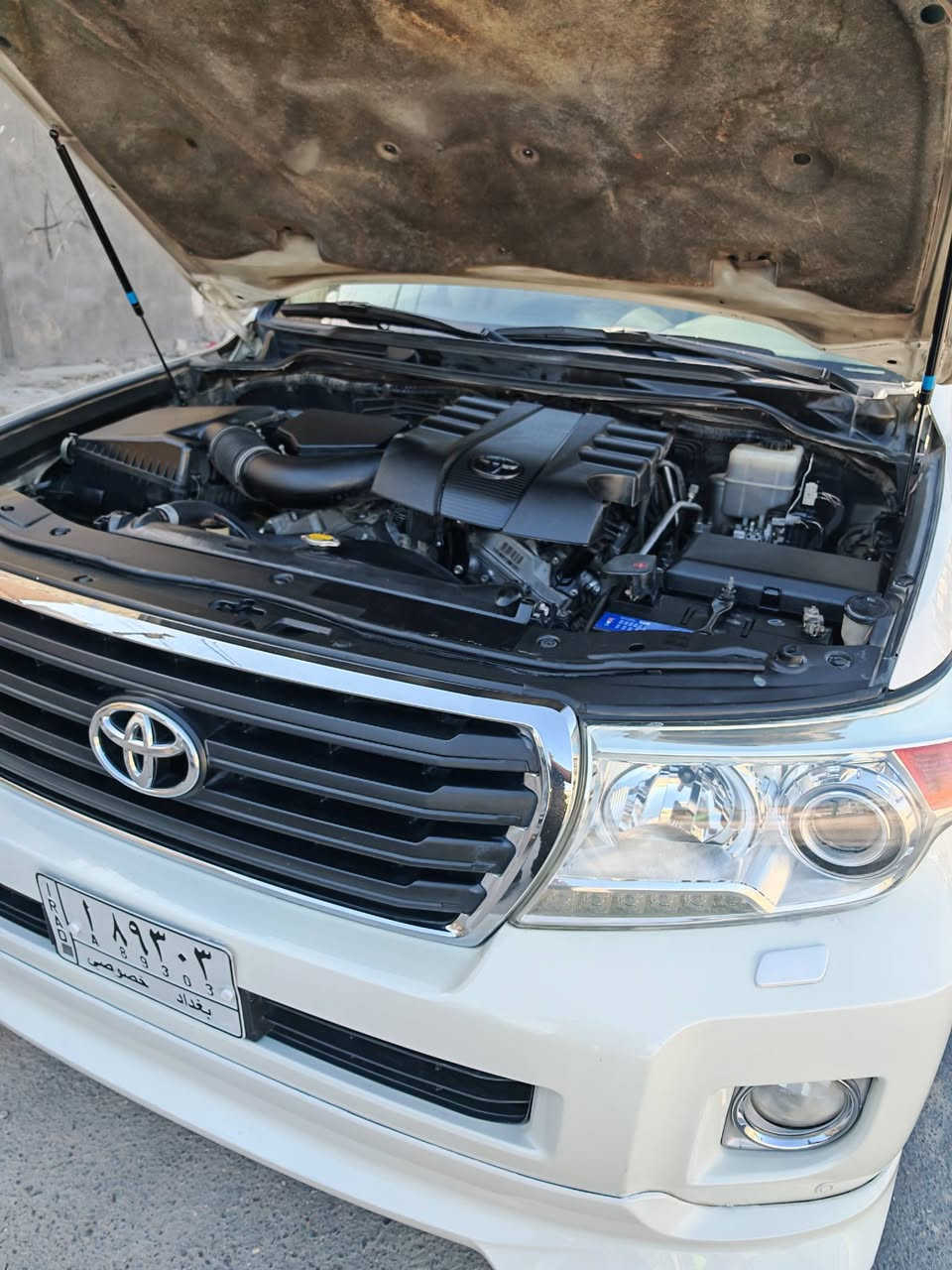 لاندكروز مونيكا موديل2012 

ماشية 227 الف حقيقي 

فول مواصفات 

سياره كلين بدون حادث 
سيارة مال بيت 

مكان السيارة بغداد مدينه الصدر 

للاستفسار ***********
