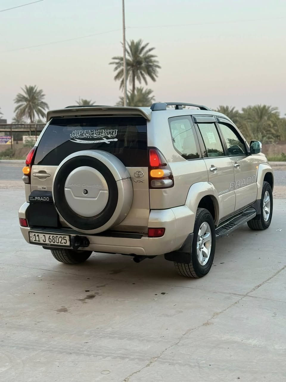 سلام عليكم برادو سته سلندر سبعه راكب سبير تعليك دبل تانكي فول موصفات فتحه سقف ثلاجه تبريد ثلاث قطع سياره خير من الله كير مكينه حداديه كله كفاله دوشمه داخل بيجي صاج شاشه اندرويد دفع رباع 
قطعتين صبغ  فقط اثر جراد شرط سونار
رقم بغداد تحويل ثاني يوم السعر 133 وبيه مجال المكان بابل ***********
