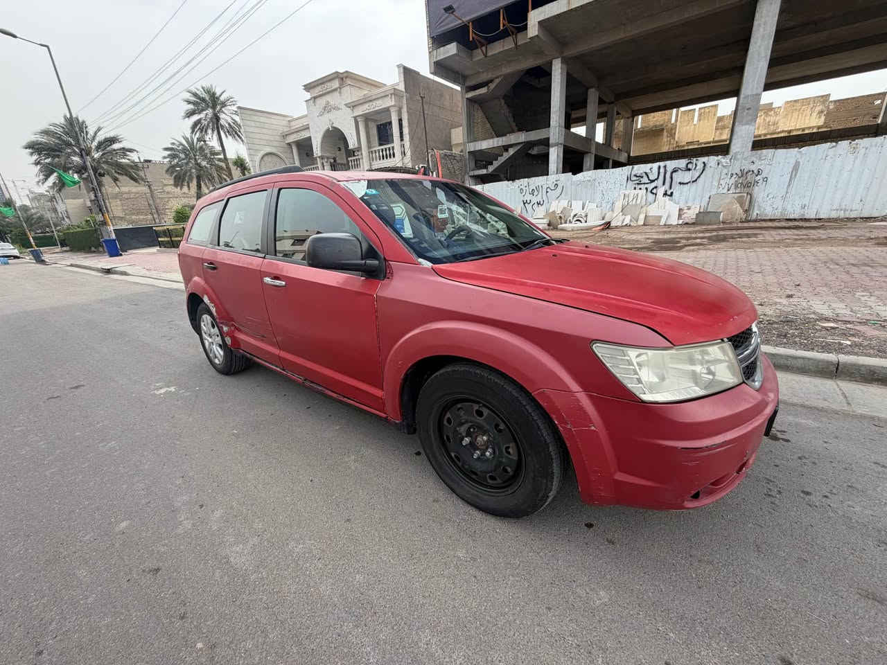 سلام عليكم 
دوج جورني موديل ٢٠١٦ 
٤ سلندر مكينة ٢٤٠٠ 
سيارة مصبوغة ابيعه عام ولونه جارد 
حادثه بيبان 
٣ قطع تبرير 
شاشة جبيرة
تحكمات ستيرن 
شادله منضومة غار صرفه يخبل 
شادله حجر بيئة بلادي 
التنتة شاده كنتارة 
كشن مغلف كنتارة 
السيارة كامت كازكيت وبدلت مكينة كامل مال موديل ٢٠ قبل شهر بدلته 
صدره مبدله جديد
اذاين جدد 
كير ومكينة مكفول 
تايرات مبدلهن جدد
سنوية لل٢٠٣٠
رايده بشدة وبيه مجال 
مكاني بغداد الطوبجي 
*********** بغداد, العراق
