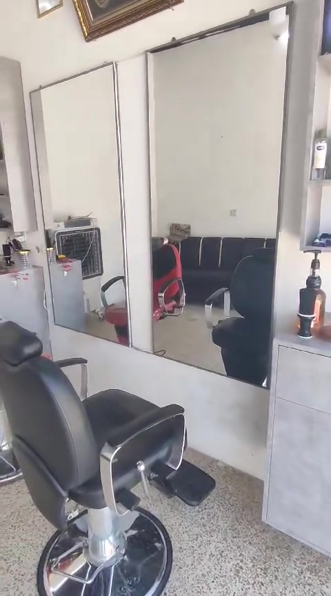 ديكور محل حلاقه كامل 4 قطع ثكيل نوعيه زينه مع كراسي 2 حلاقه للبيع موصل ايسر الشراي يتفضل السعر 750 بيهم مجال للشراي فقط الديكور


**إذا كنت صاحب هذا الإعلان وتريد حذفه لأي سبب، رجاءا أرسل رسالة إلى الدعم الفني**
