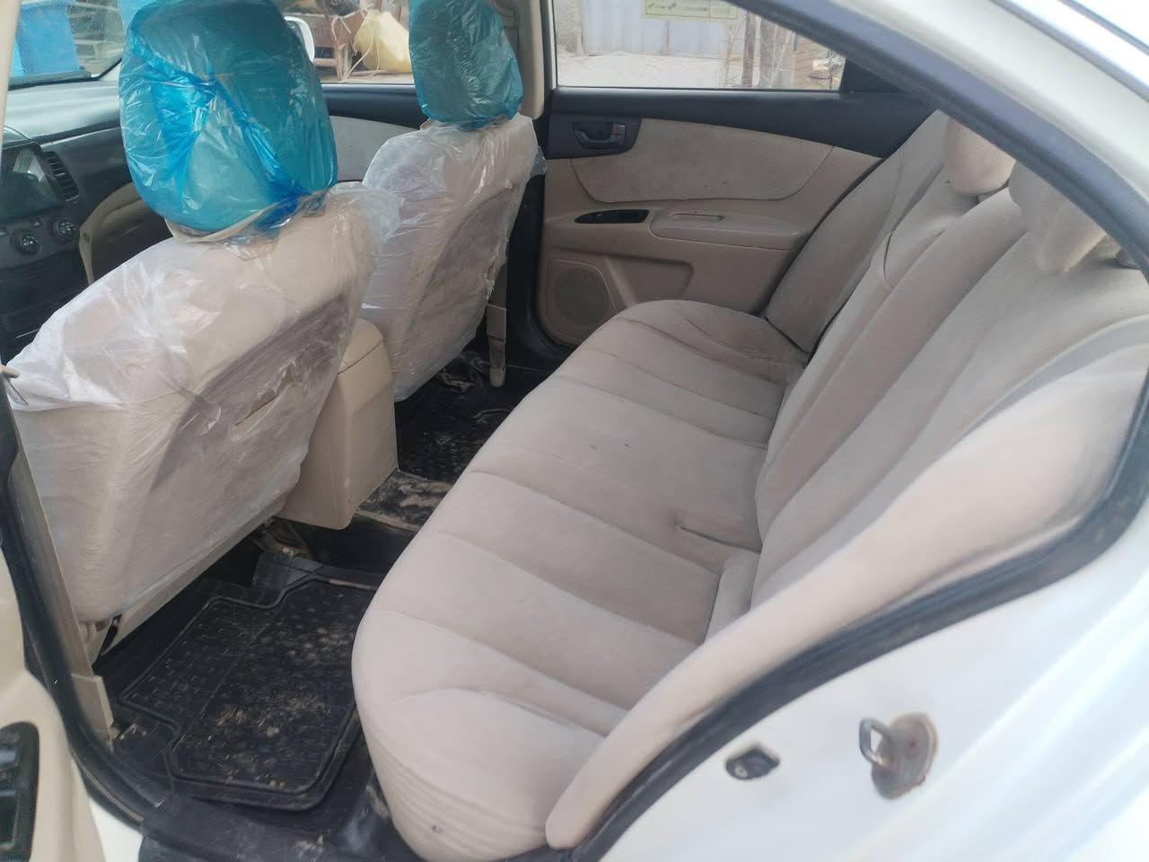 سلام عليكم كيا ابتمه 2010 خليجي مكيته الفين دوش بيه جاملغ امامي مبدل وهلالت اثر خياس مسوينهن سعر 120 وبيه مجال ***********
