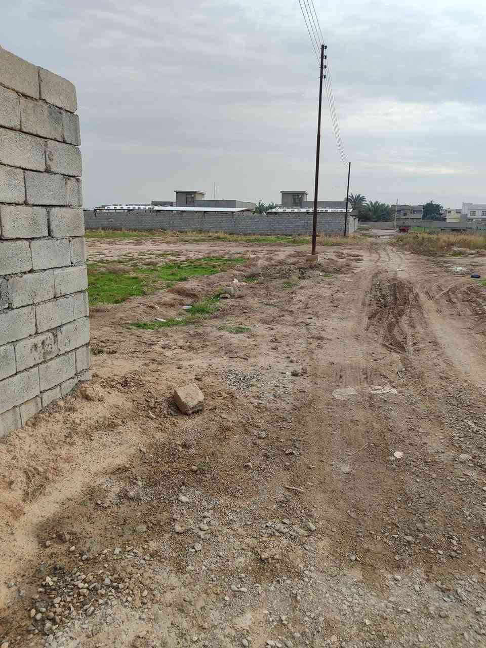 السلام عليكم 

قطعه ارض للبيع بهرز حي الشرطة فرع رقم /9/

المساحه 200متر 

جنس العقار//طابو زراعي 

الخدمات // ماء/ كهرباء 

السعر // 32 وبيه مجال 

للاستفسار الاتصال على الرقم 

***********
