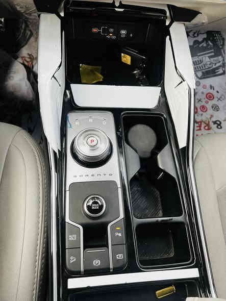 كياا سورنتو 2025 رقم بغداد مكفوله كفاله عامه اوتو هولد سايد بريك بصمه 4كامرات ويل 20داتشوو تشغيل عن بعد تتقدم وترجع ع بصمه بسمي ماشيه 7000بابل ناحيه الطليعه 
السعر 48مليون وربع قفل
***********
