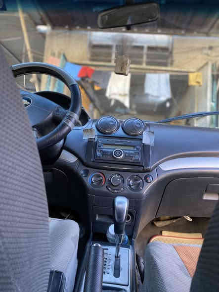 السلام عليكم سيارة افيو 2009 امريكي مكينة 1600 كير ومحرك مكفولات ✍️وتبريد ثلج ❄️ غرفتها نظيفة 
صدر جديد برغي مابي نقص تخم تايرات نظيفة 
كهربائيات شغالة كشرها شوفت عينكم نظيف فقط بنيد ترتيب بسيط تسويله جمالية  الك بس ممتفرغ الها 
تحويل ثاني يوم لا عليكم بهيئة ولا غرامة كله يتصفر 
سيارة خير من الله تشغل وتروح وين متريد 
السعر 41 قفل للاستفسار ***********
