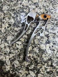 يدات ماكس أصليات RGSللبيع سعر خاص او اتصل عله رقم07746469759